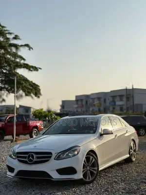 Mercedes-Benz C300 2015 White