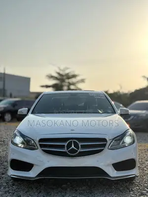 Mercedes-Benz C300 2015 White