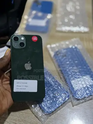 Apple iPhone 13 128 GB Green