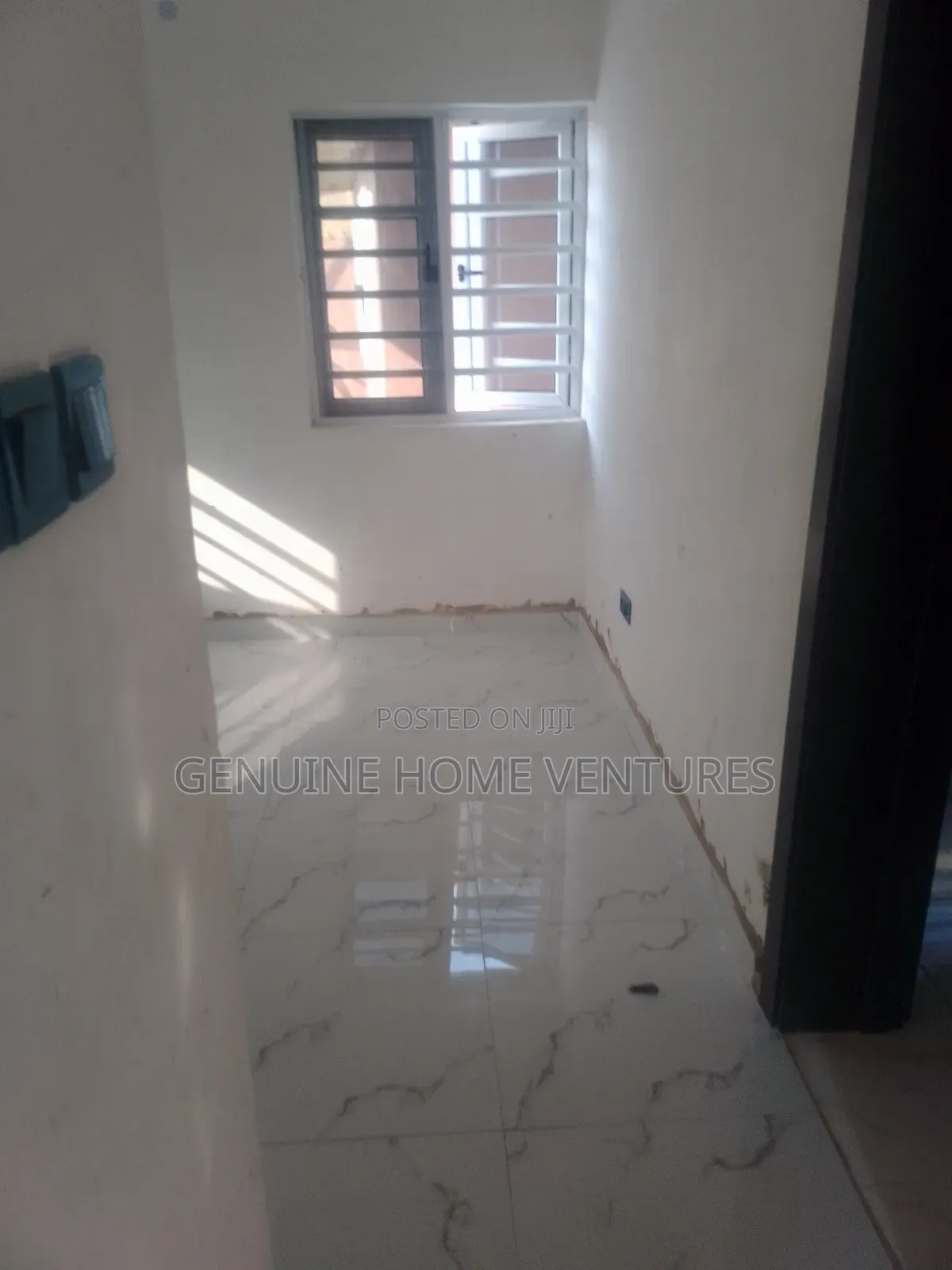 Mini Flat in Agric for rent
