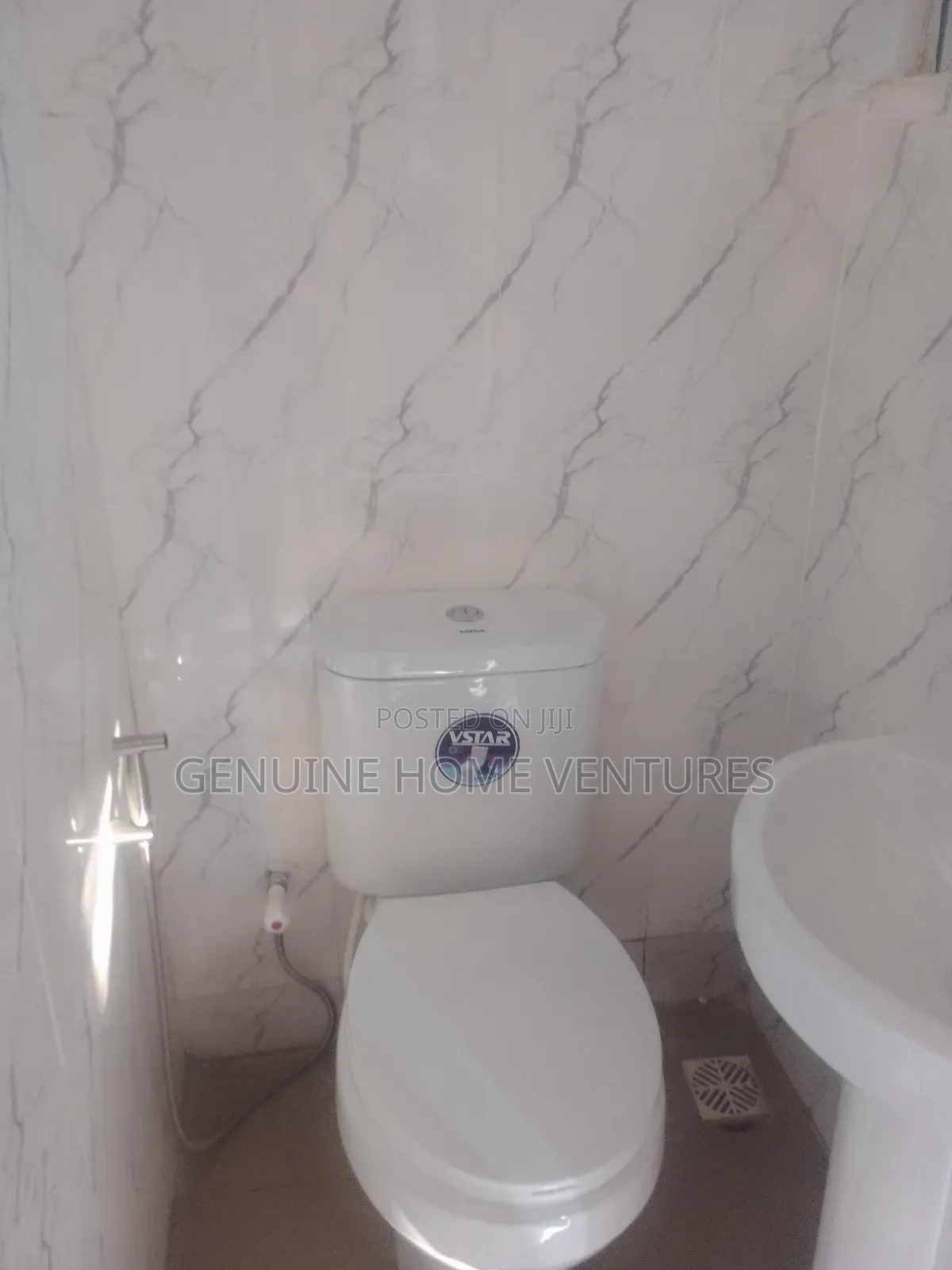 Mini Flat in Agric for rent
