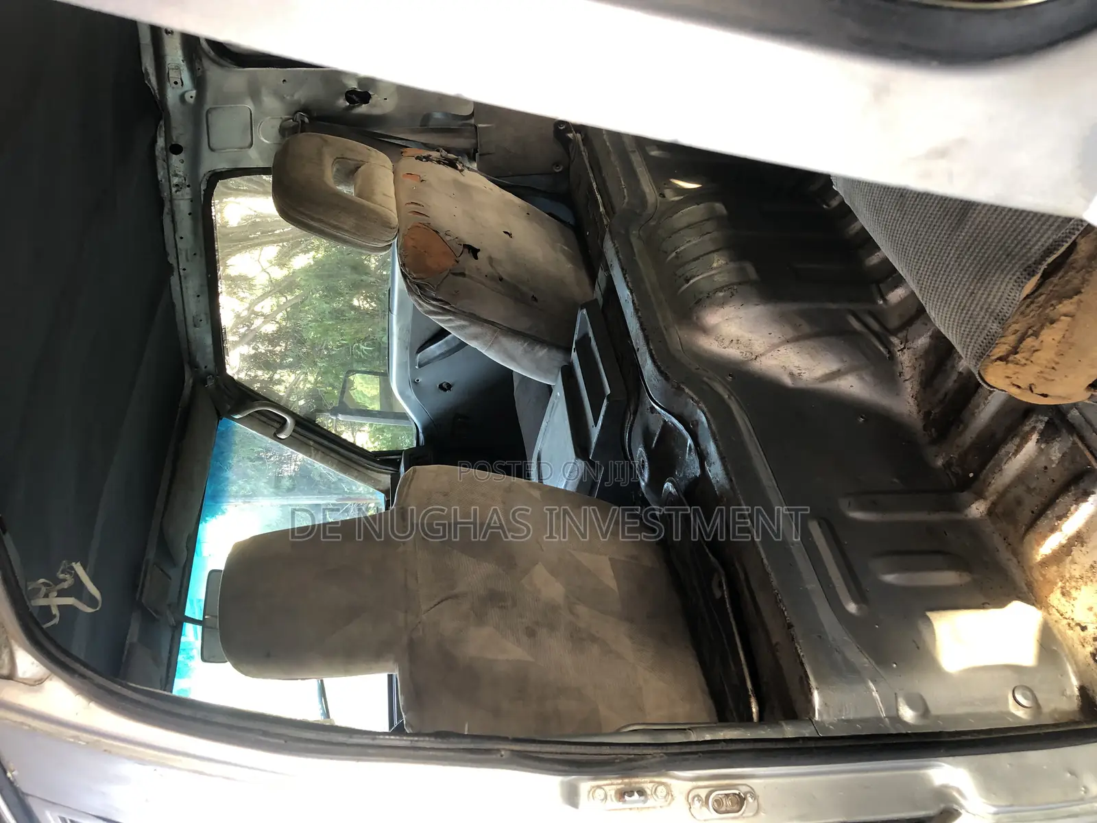 Mitsubishi L300 2000 Silver