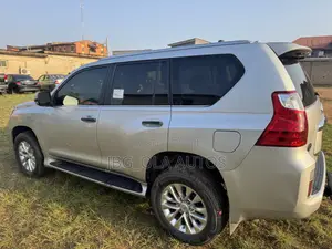 Lexus GX 460 2011 Silver