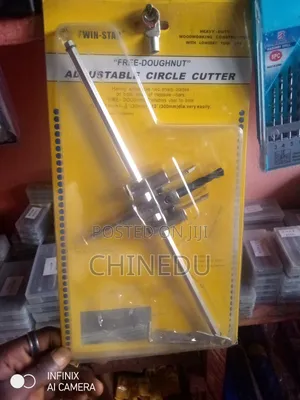 Adjustable Circle Cutter