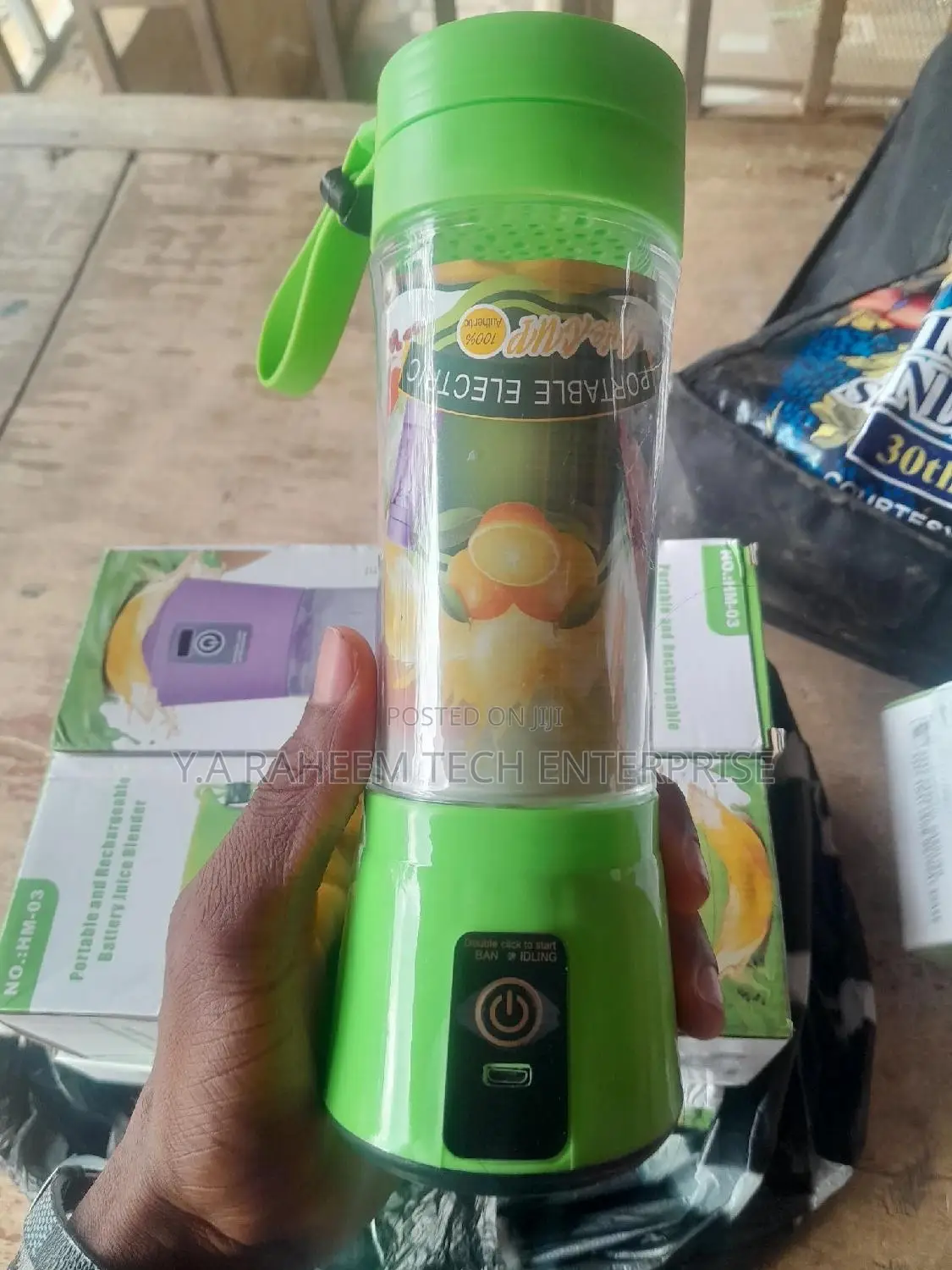 Portable and Rechargable Battery Juice Blender
