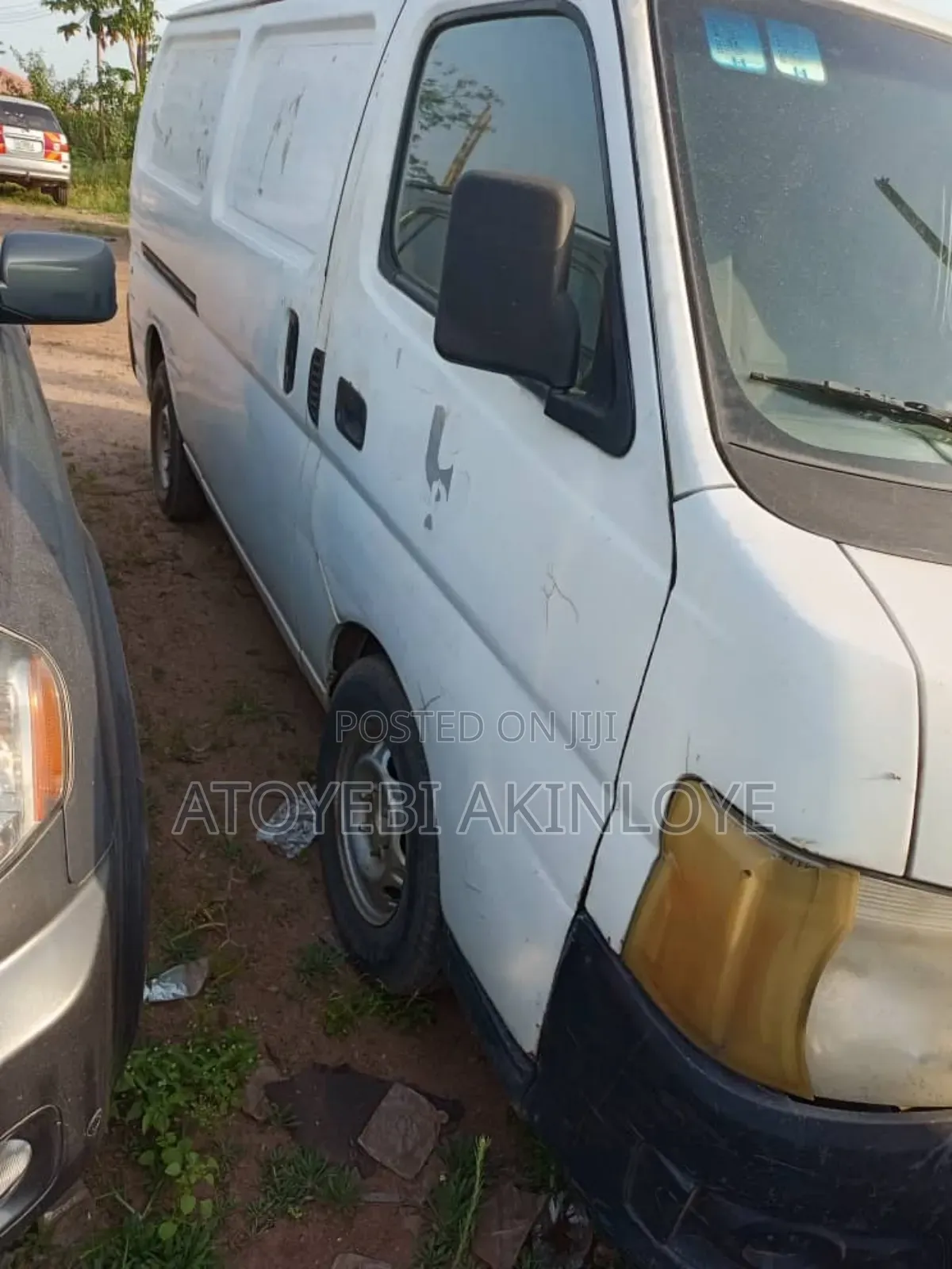 Nissan Caravan (Urvan) 2010 White