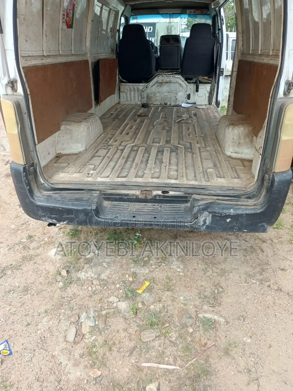 Nissan Caravan (Urvan) 2010 White