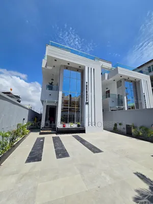 5bdrm Duplex in Lekki for sale