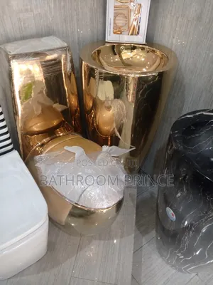 Gold Egg Shape With Freestand Basin Water Closet