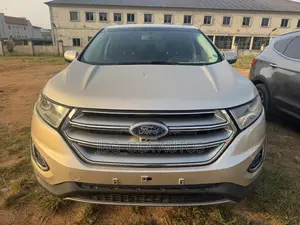 Ford Edge Titanium AWD 2018 Gold