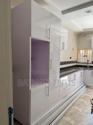 4bdrm Duplex in Paradise Estate, Life Camp for rent