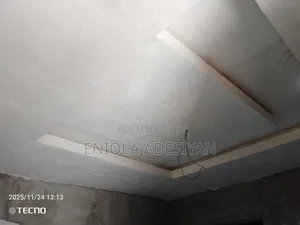 1bdrm Block of Flats in Alabama Estate, Igbogbo for rent