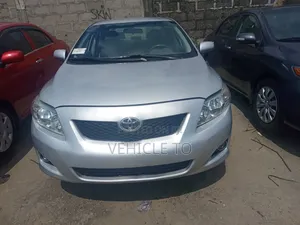 Toyota Corolla 2010 Silver