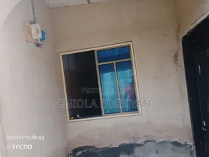 Furnished 1bdrm Block of Flats in Bomode Oku Dangote, Igbogbo for rent