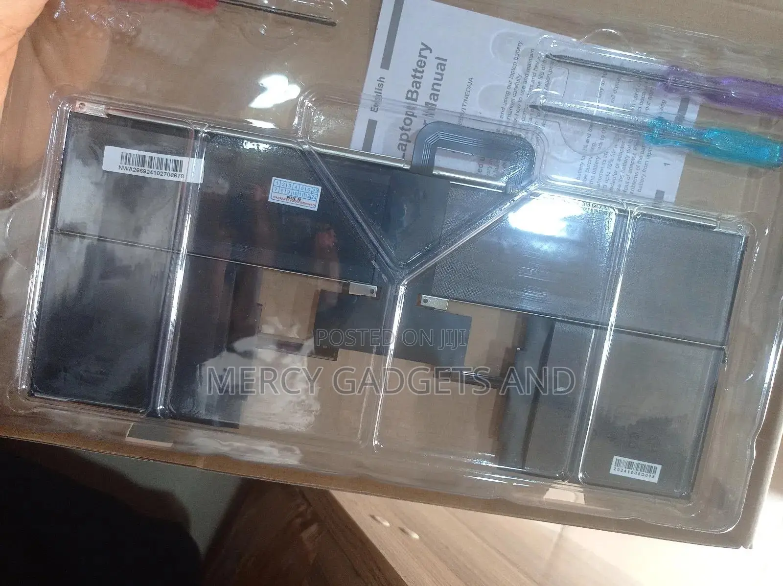 Apple Macbook Laptop Battery (A2669/A2681).