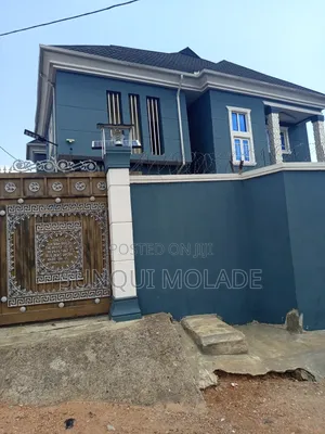 3bdrm Apartment in Martins, Yakoyo/Alagbole for rent
