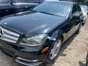 Mercedes-Benz C300 2013 Black