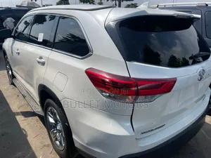 Toyota Highlander Limited 4dr SUV (3.5L 6cyl 6A) 2014 White