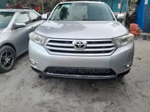 Toyota Highlander Limited 2012 Silver