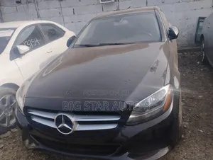 Mercedes-Benz C300 Base 4Matic Sedan AWD (2.0L 4cyl 7A) 2017 Black