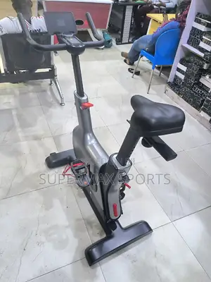 Sketra Fitness Bike – Smooth, Silent Ride