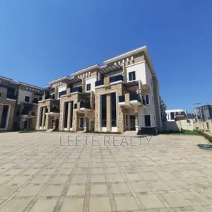 4bdrm Townhouse/Terrace in Jahi for sale