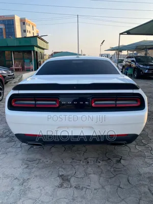Dodge Challenger 2018 White