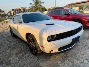 Dodge Challenger 2018 White