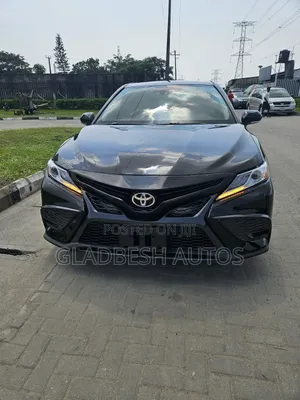 Toyota Camry SE (2.5L 4cyl 8A) 2019 Black
