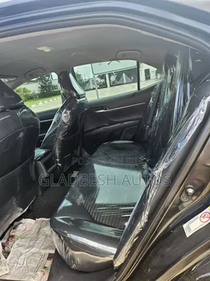 Toyota Camry SE (2.5L 4cyl 8A) 2019 Black