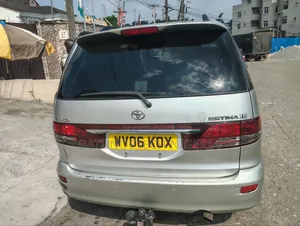 Toyota Previa 2.4 2006 Silver