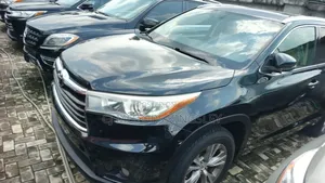 Toyota Highlander XLE 4dr SUV AWD (3.5L 6cyl 6A) 2015 Black