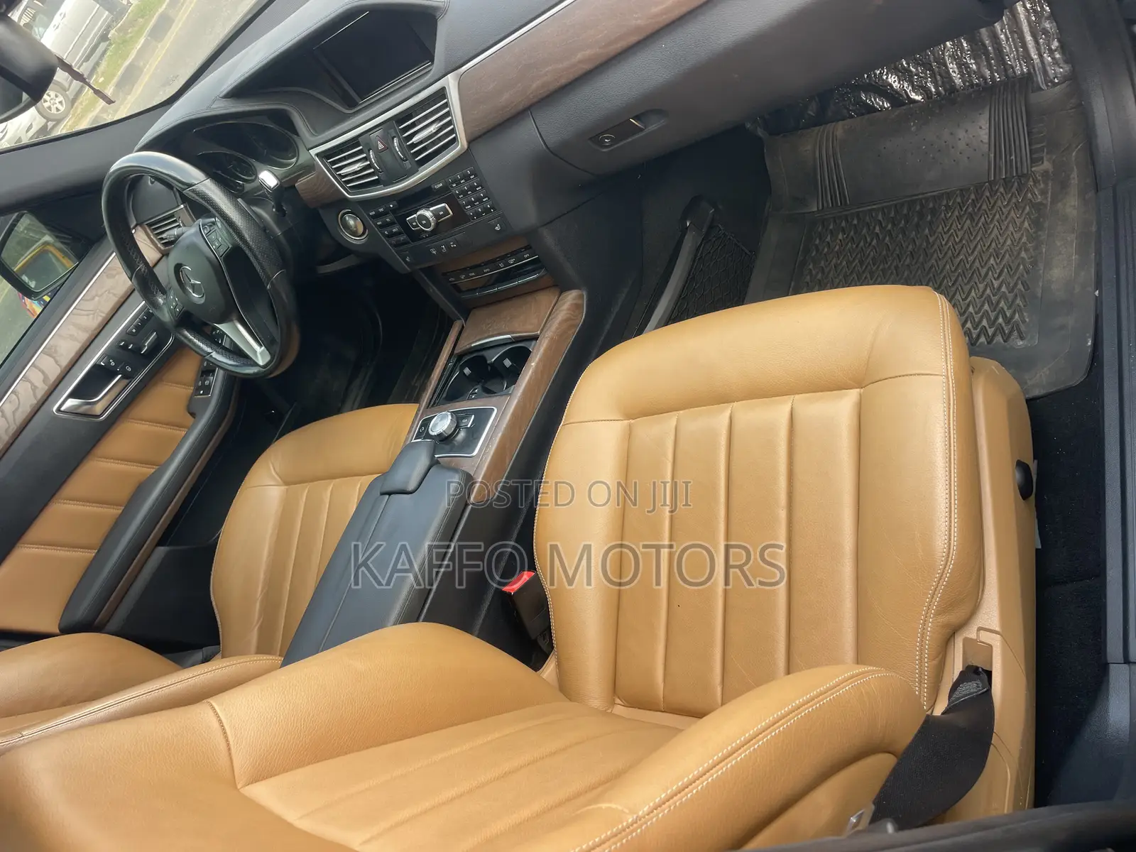 Mercedes-Benz E350 Base 4Matic Sedan AWD (3.5L 6cyl 7A) 2013 Black