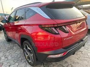 Hyundai Tucson 2024 Red