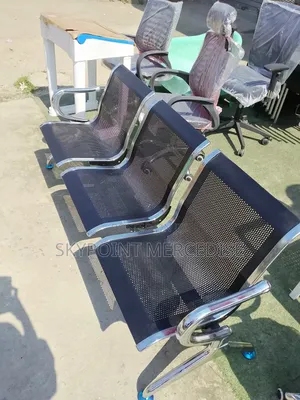 3 Seater Awaiting Chair