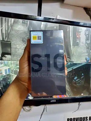 New Samsung Galaxy S10 128 GB Blue