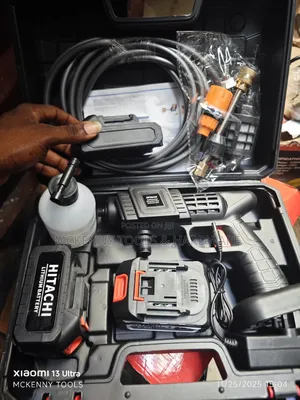Portable Cordless Pressure Washer  "Hitachi"