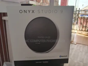 Onyx Studio 9