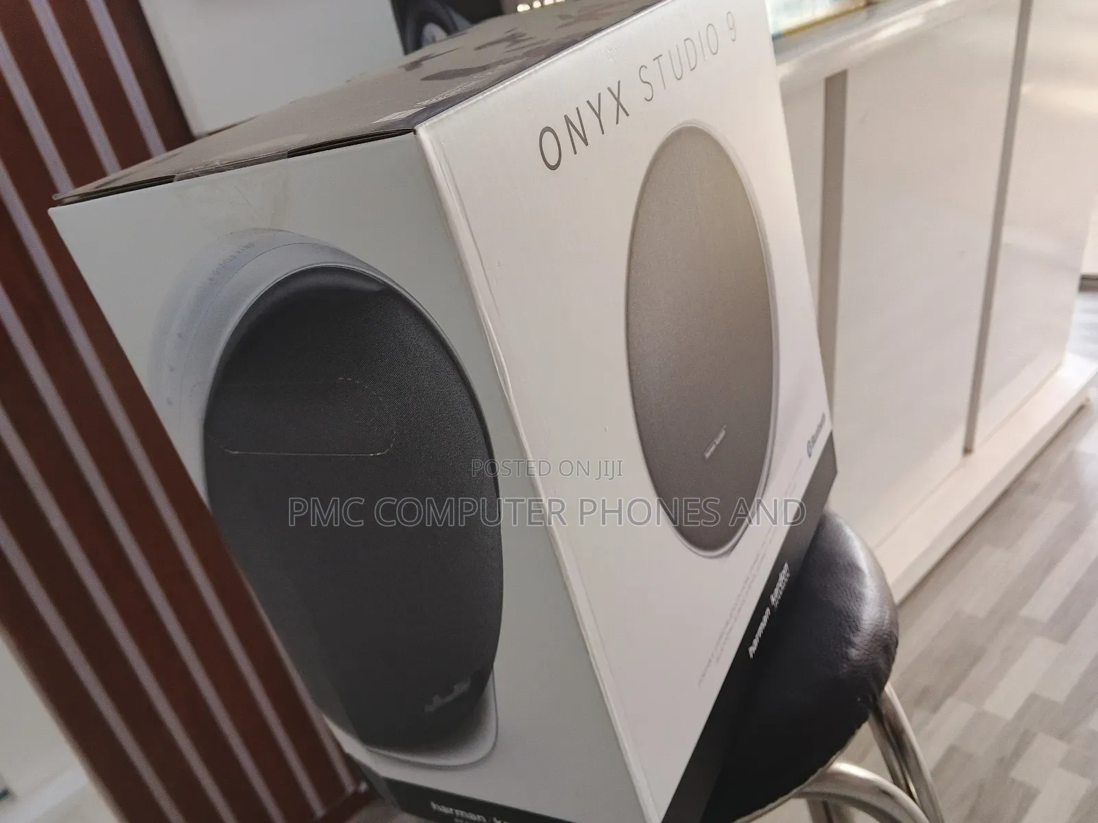 Onyx Studio 9