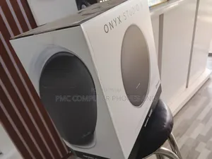Onyx Studio 9