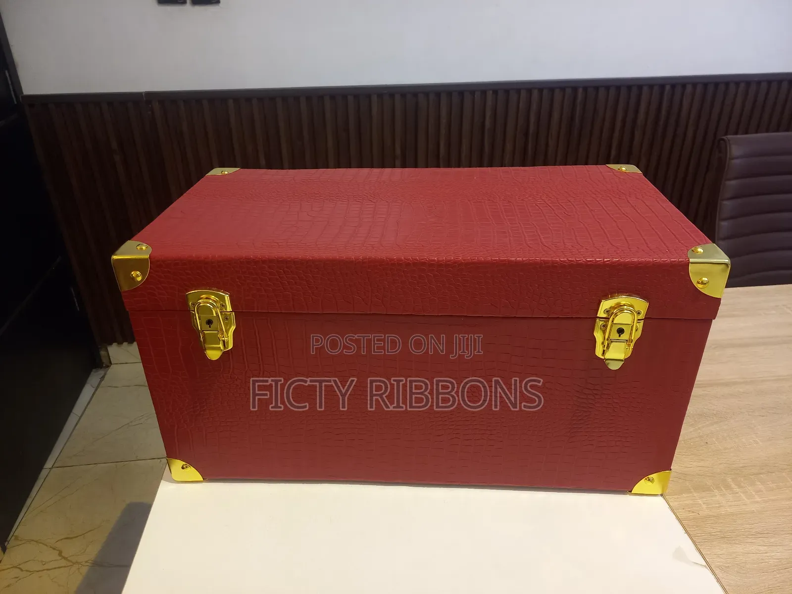 Handcrafted Leather Trunk Boxes