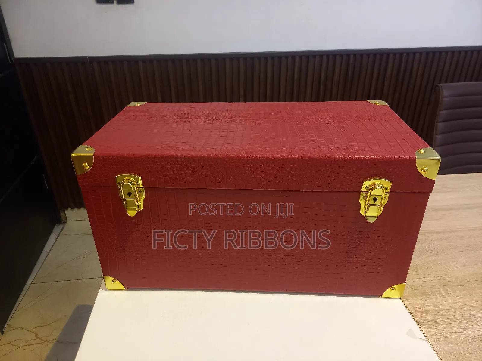 Handcrafted Leather Trunk Boxes