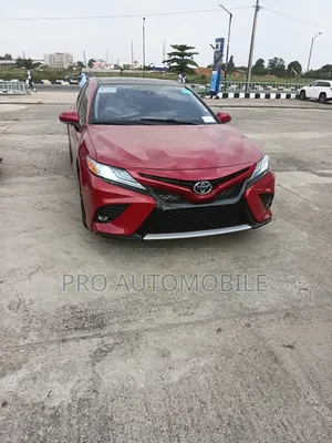 Toyota Camry 2019 Red
