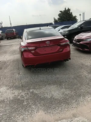 Toyota Camry 2019 Red