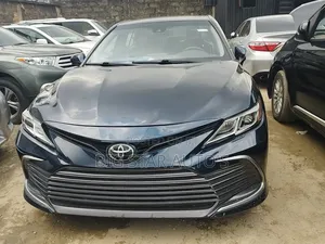 Toyota Camry LE 2022 Blue