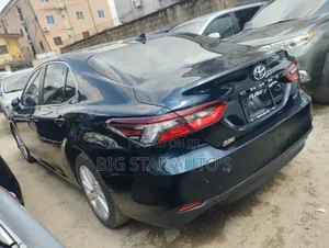 Toyota Camry LE 2022 Blue