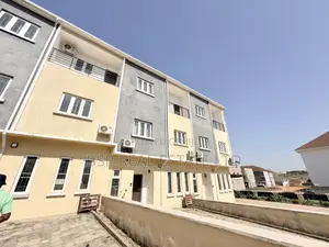 4bdrm Townhouse/Terrace in Galadimawa for sale