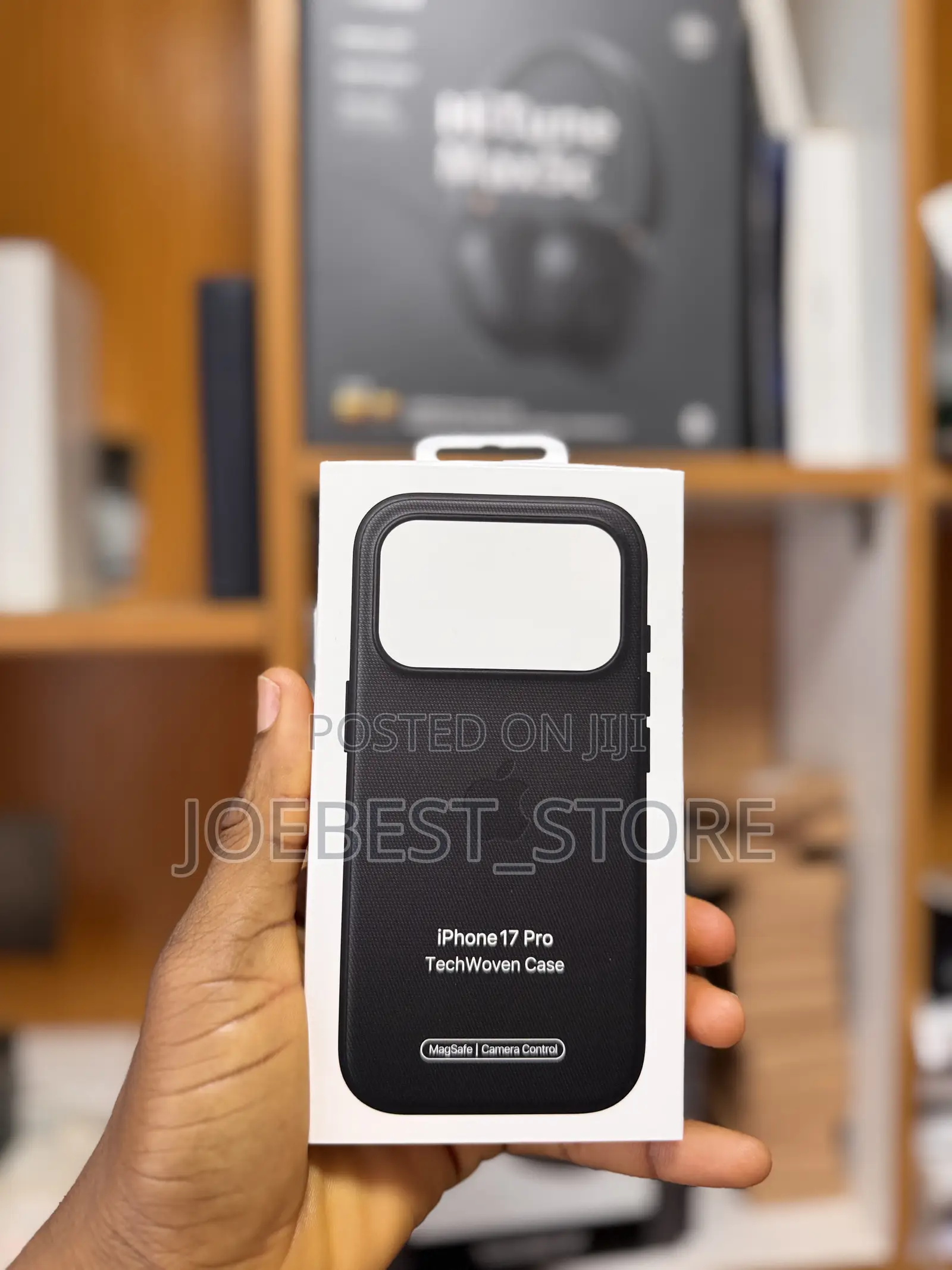 iPhone Techwoven Case With Magsafe