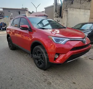 Toyota RAV4 XLE AWD (2.5L 4cyl 6A) 2016 Red