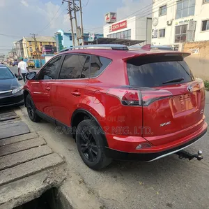 Toyota RAV4 XLE AWD (2.5L 4cyl 6A) 2016 Red